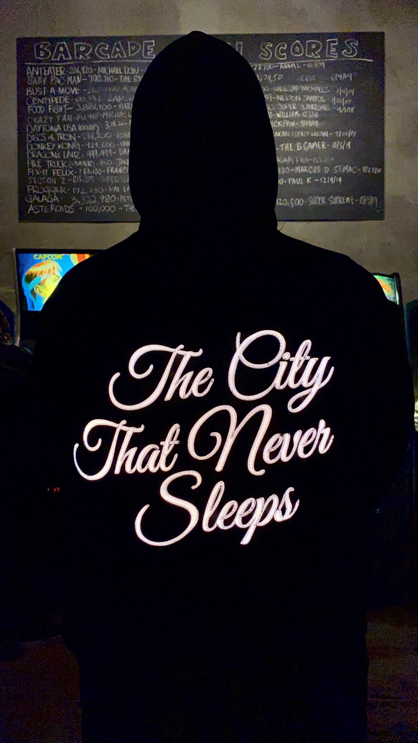THE CITY THAT NEVER SLEEPS HOODIE - REFLECTIVE